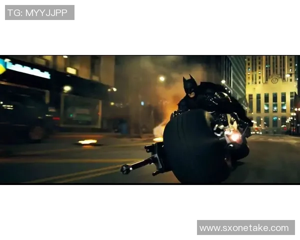 足球场上的黑暗骑士揭示大恶人背后的故事与真相